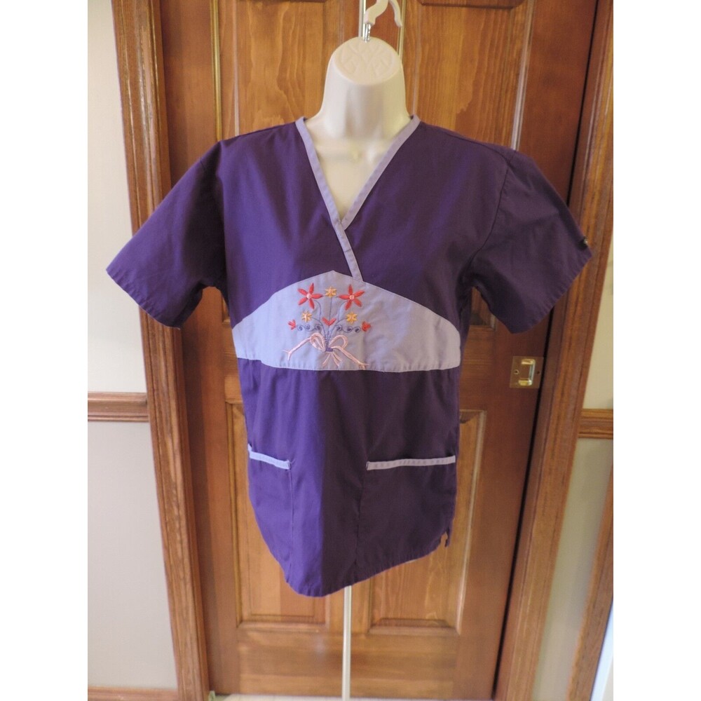 MnJ Scrub Top Womens Purple Shirt Size XS